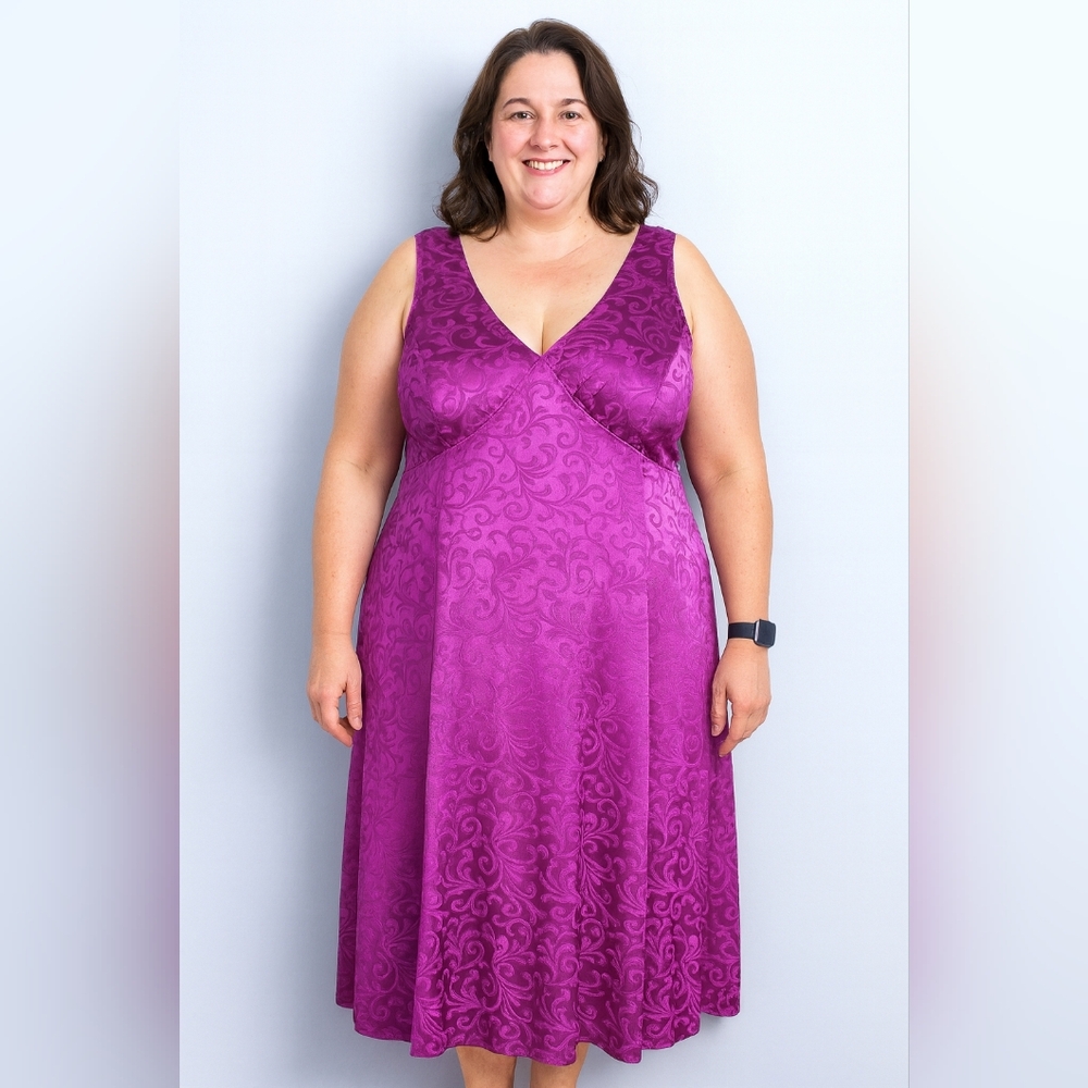 Connected Apparel Women’s Purple Jacquard Sleeveless Midi Dress Size 14